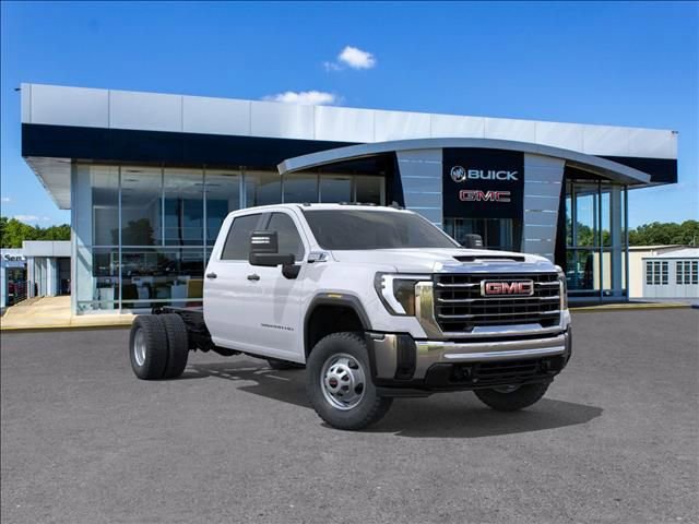 2025 GMC Sierra 3500 Chassis Cab Pro's photo