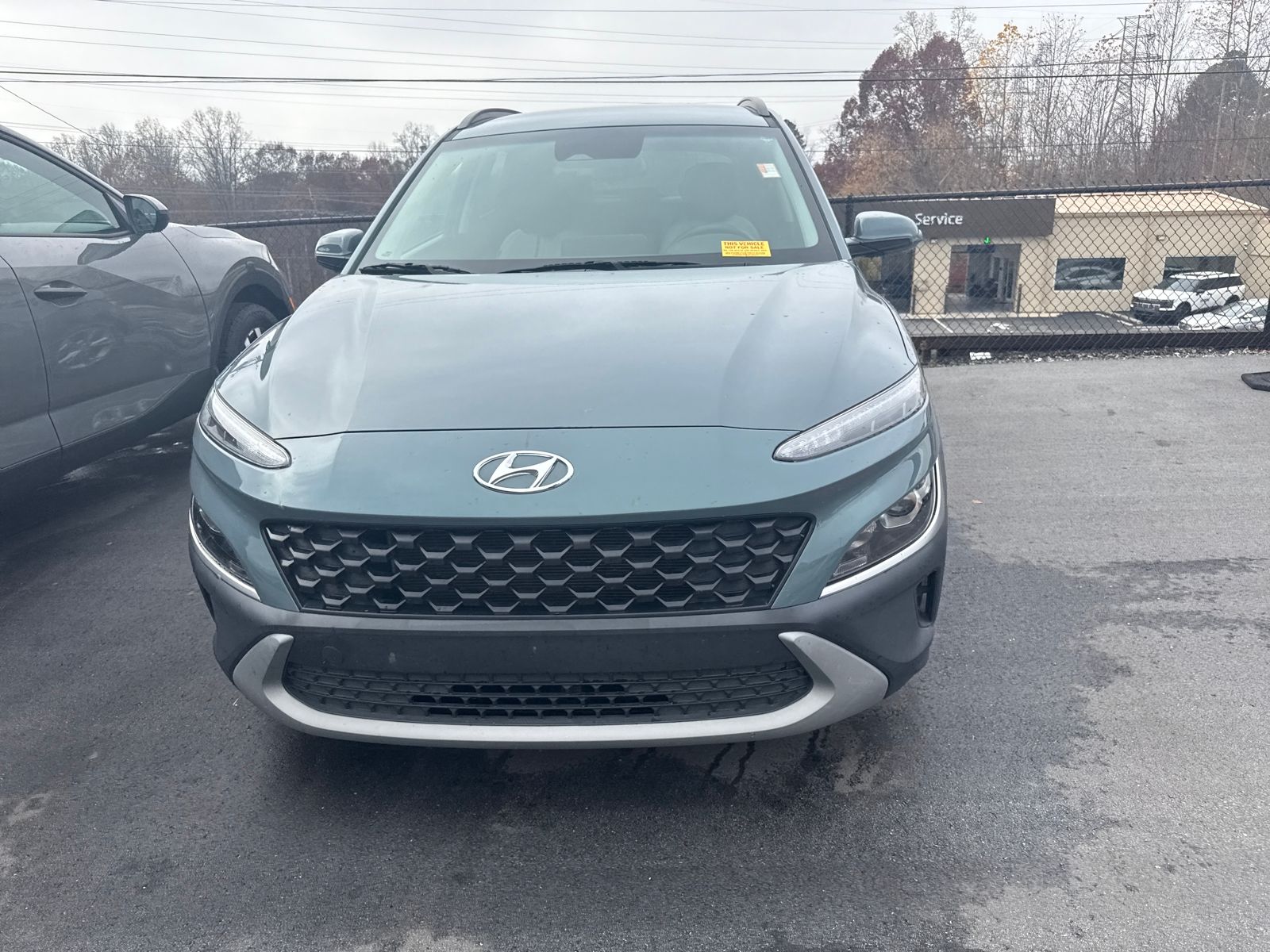 2022 Hyundai Kona SEL photo 2
