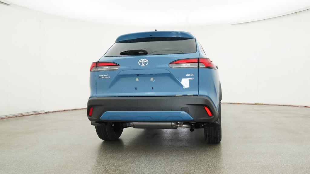 2026 Toyota Corolla Cross XLE photo 17