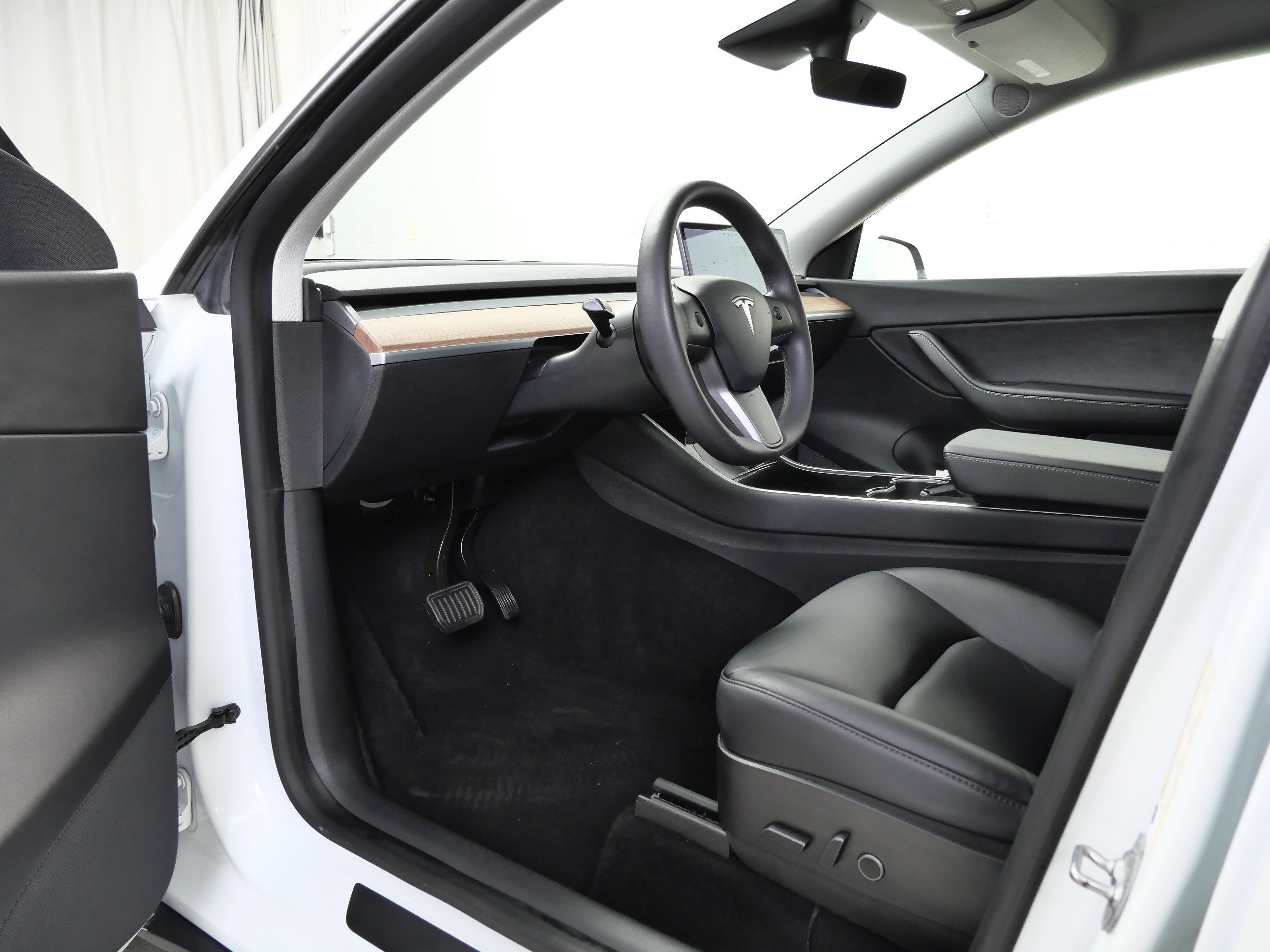 2021 Tesla Model Y Long Range photo 13