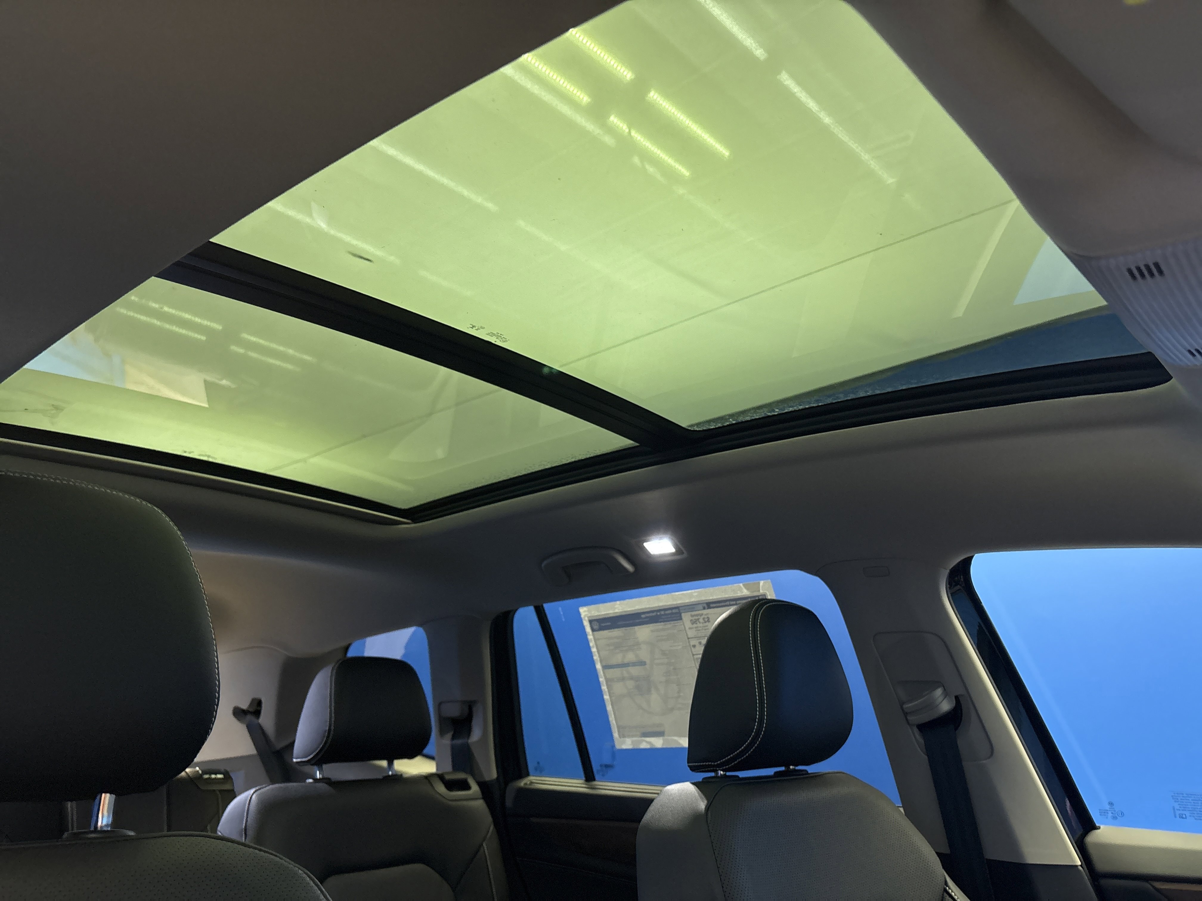2026 Volkswagen Atlas SE Technology photo 7