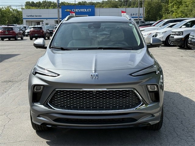 2024 Buick Encore GX Avenir photo 5