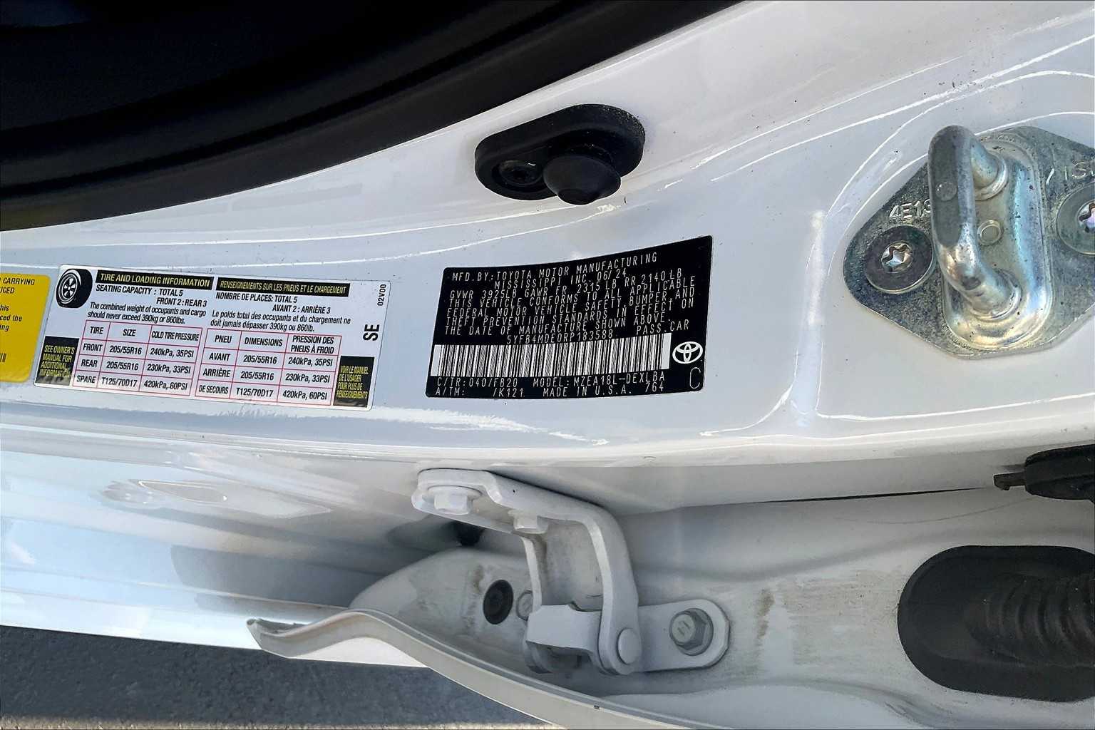 2024 Toyota Corolla LE photo 30