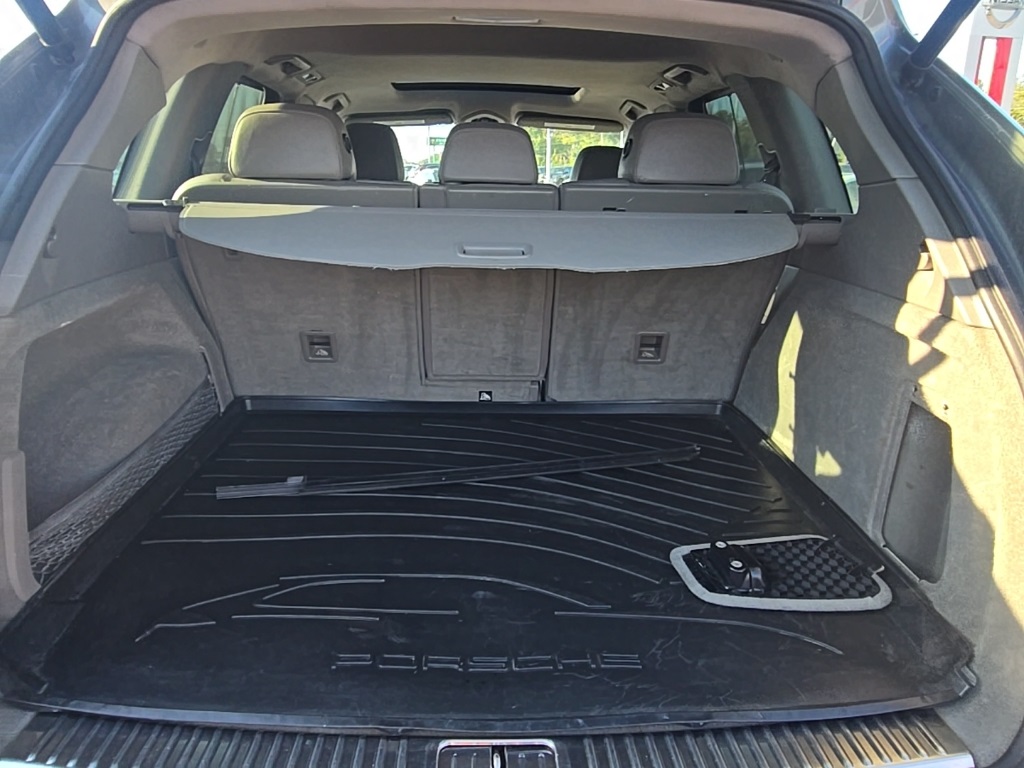 2013 Porsche Cayenne Base photo 33