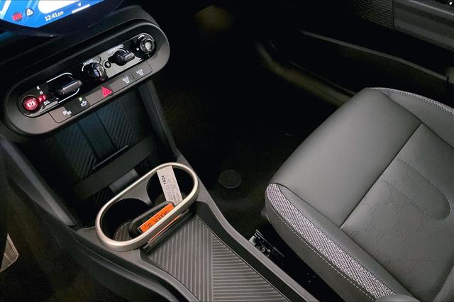 2025 Mini Cooper Hardtop 2 Door Signature photo 6