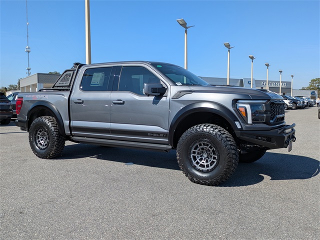 2025 Ford F-150 Raptor photo 2