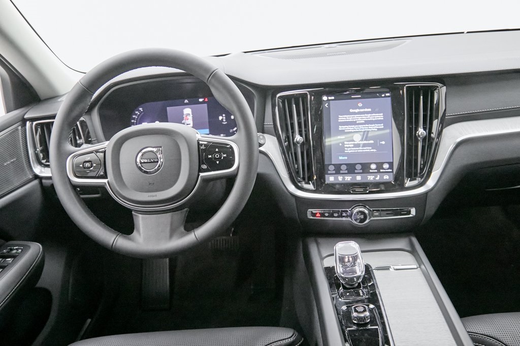 2026 VOLVO V60CC - Image 23