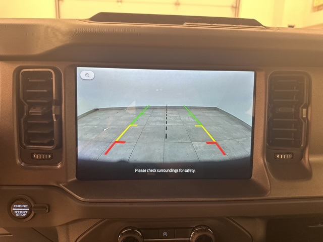 2025 Ford Bronco Base photo 15