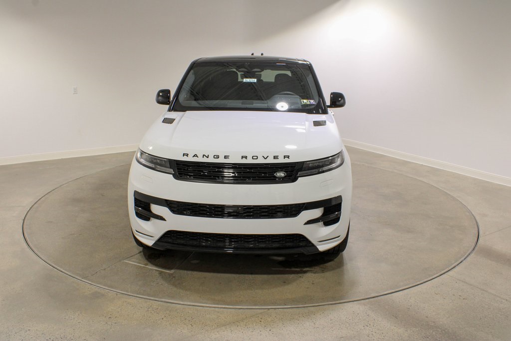 2025 Land Rover Range Rover Sport SE photo 7