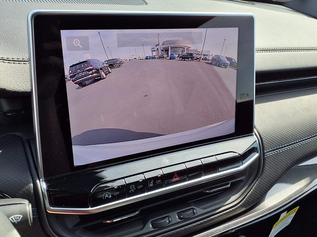 2026 Jeep Compass Latitude Altitude photo 6