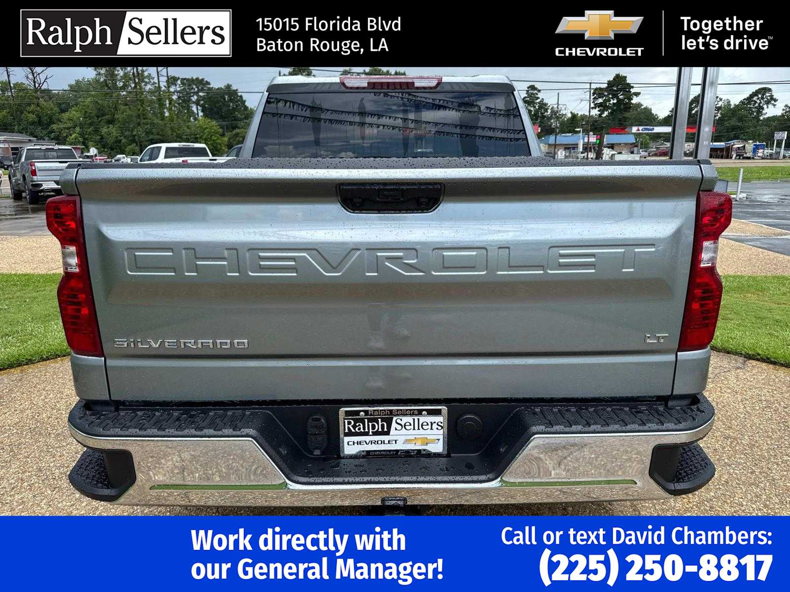 2025 Chevrolet Silverado 1500 LT photo 3