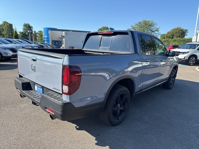 2023 Honda Ridgeline Black Edition photo 6