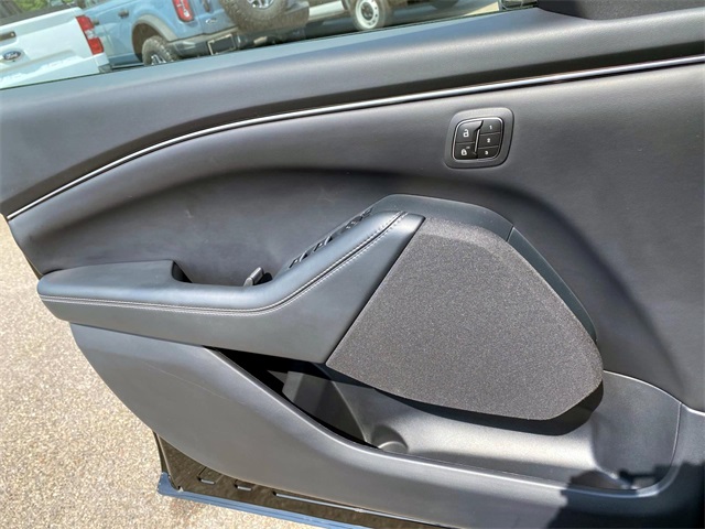 2024 Ford Mustang Mach-E Select photo 17