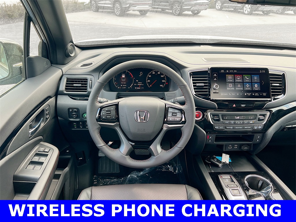2025 Honda Ridgeline Black Edition photo 4