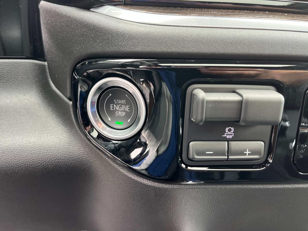 2025 Chevrolet Silverado 1500 RST photo 23