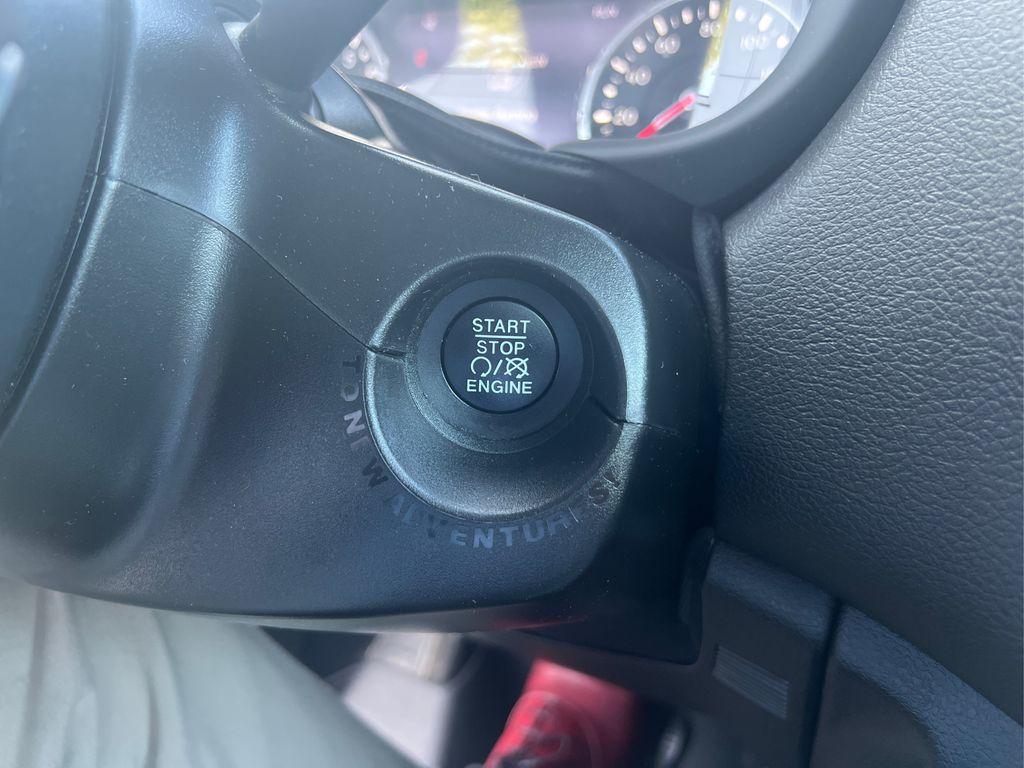 2021 Jeep Renegade Limited photo 28