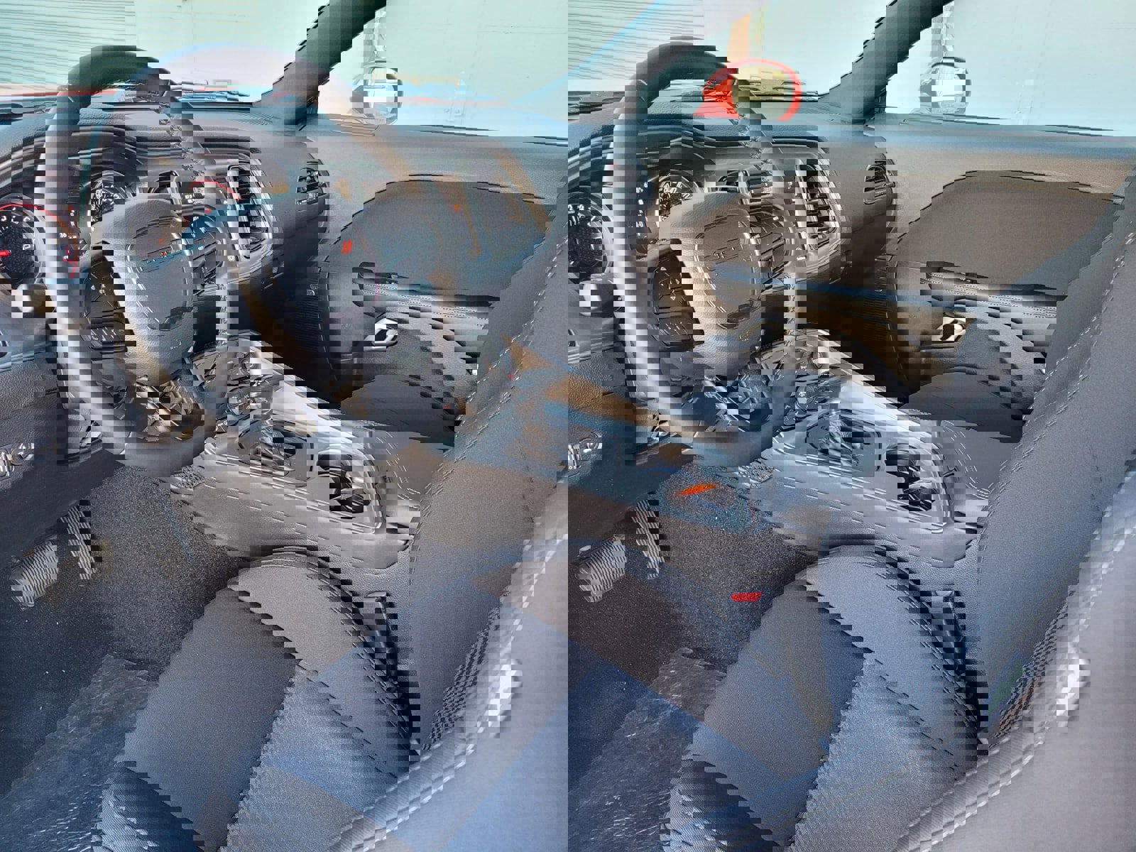 2023 Dodge Challenger GT photo 4