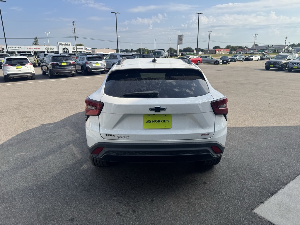 2024 Chevrolet Trax photo 7