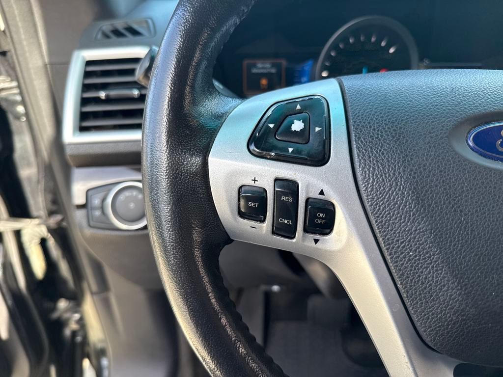 2015 Ford Explorer Limited photo 15