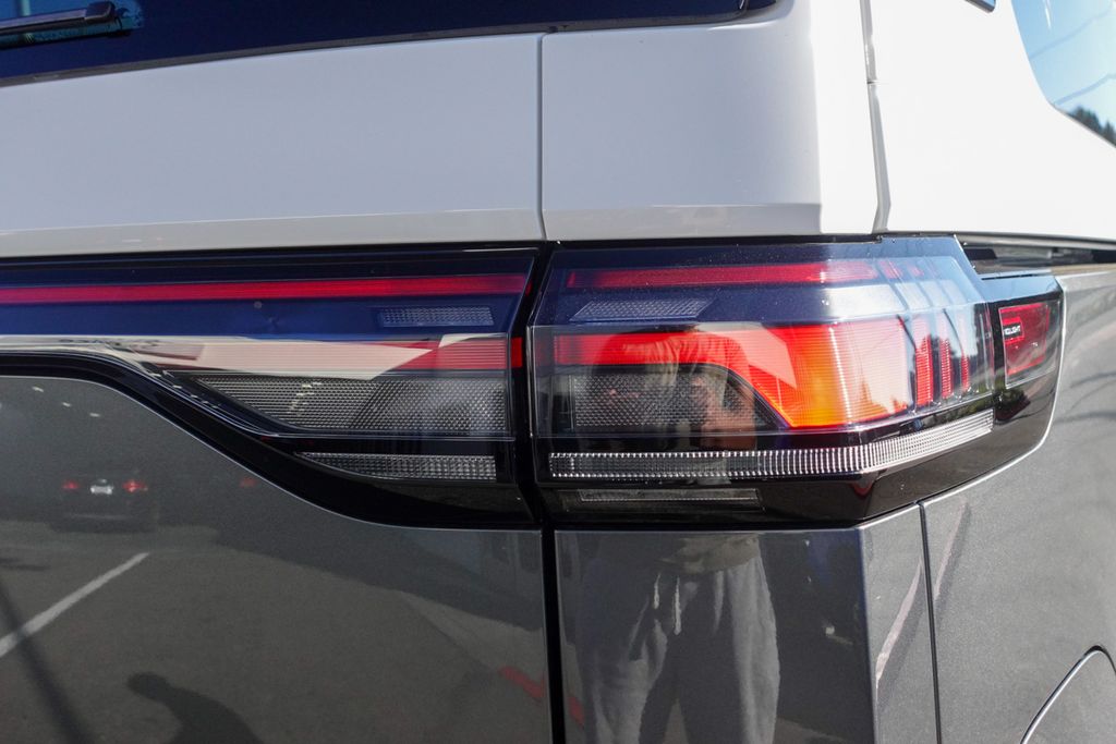 2025 Volkswagen ID. Buzz Pro S photo 3