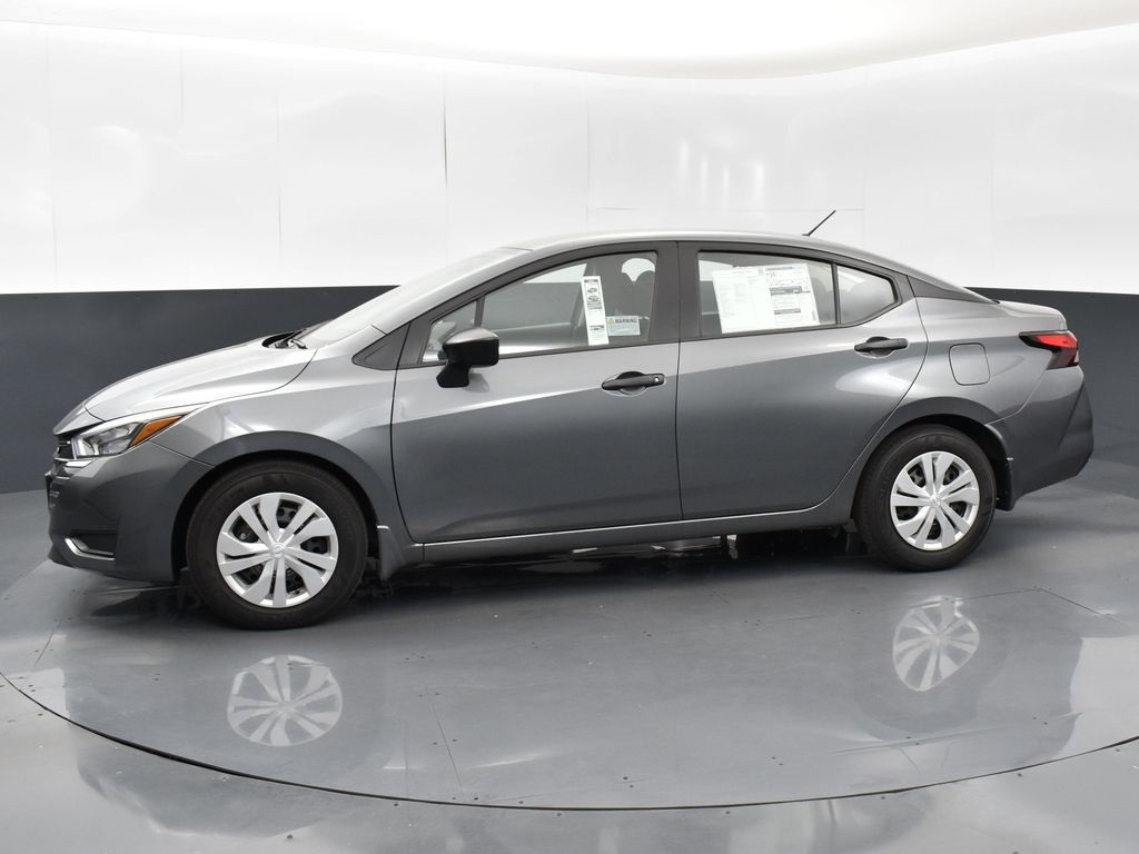 2025 Nissan Versa 1.6 S photo 3