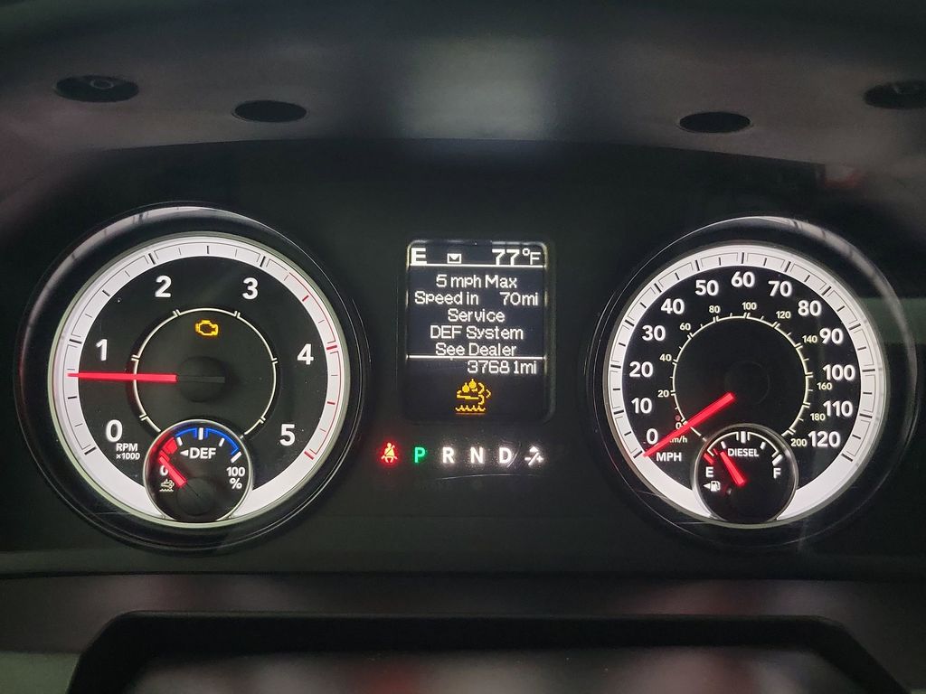 2017 Ram 2500 Tradesman photo 12
