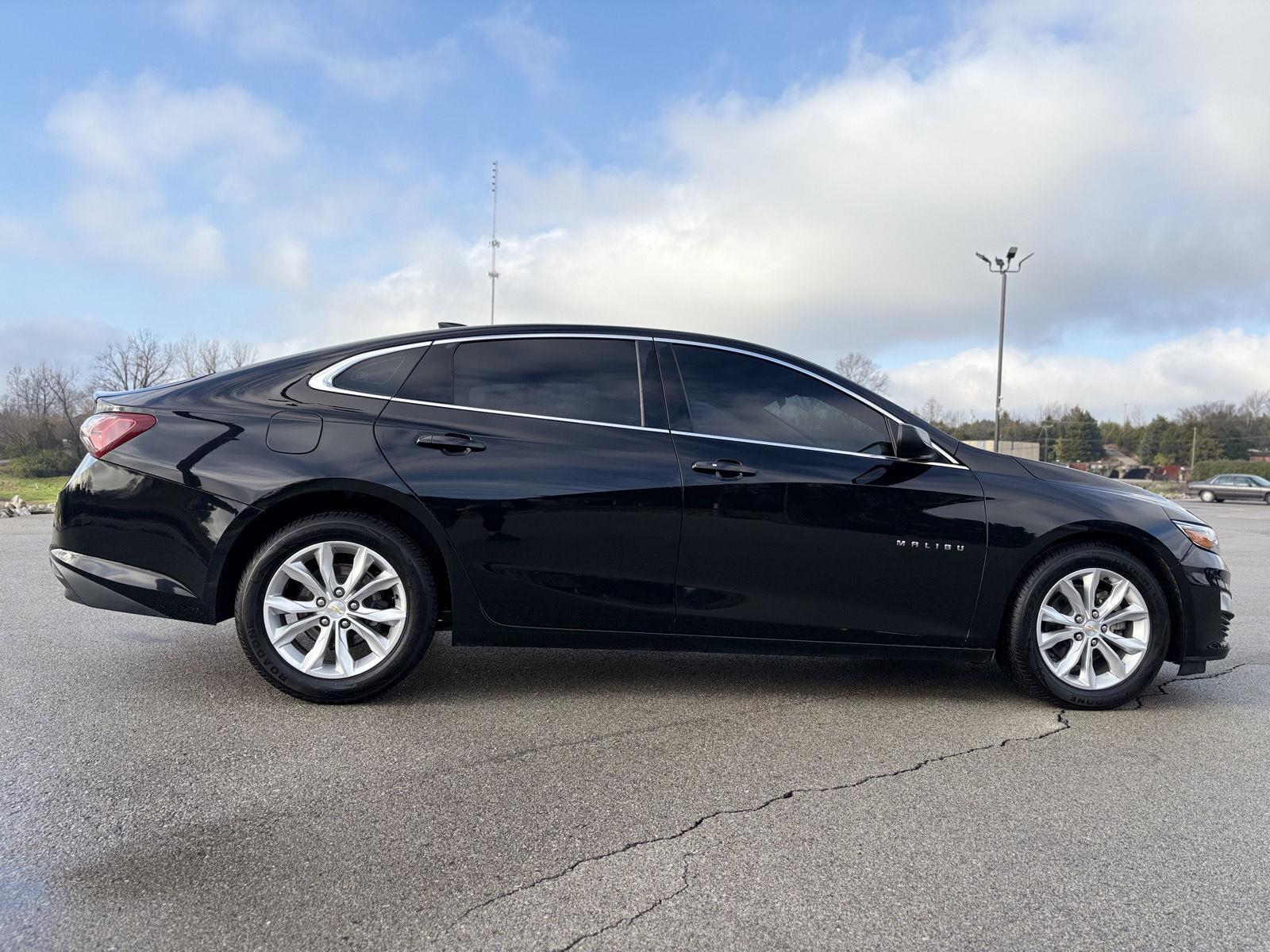 2021 Chevrolet Malibu 1LT photo 4