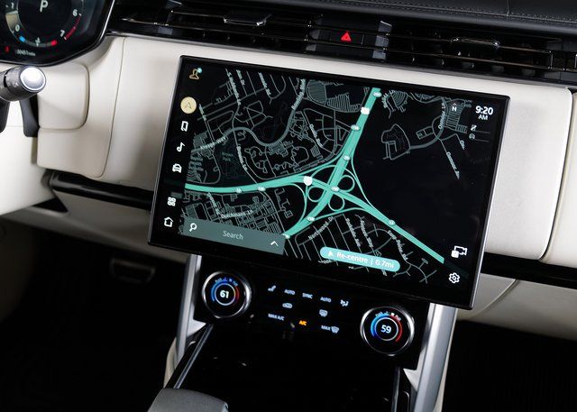 2023 Land Rover Range Rover Autobiography photo 16