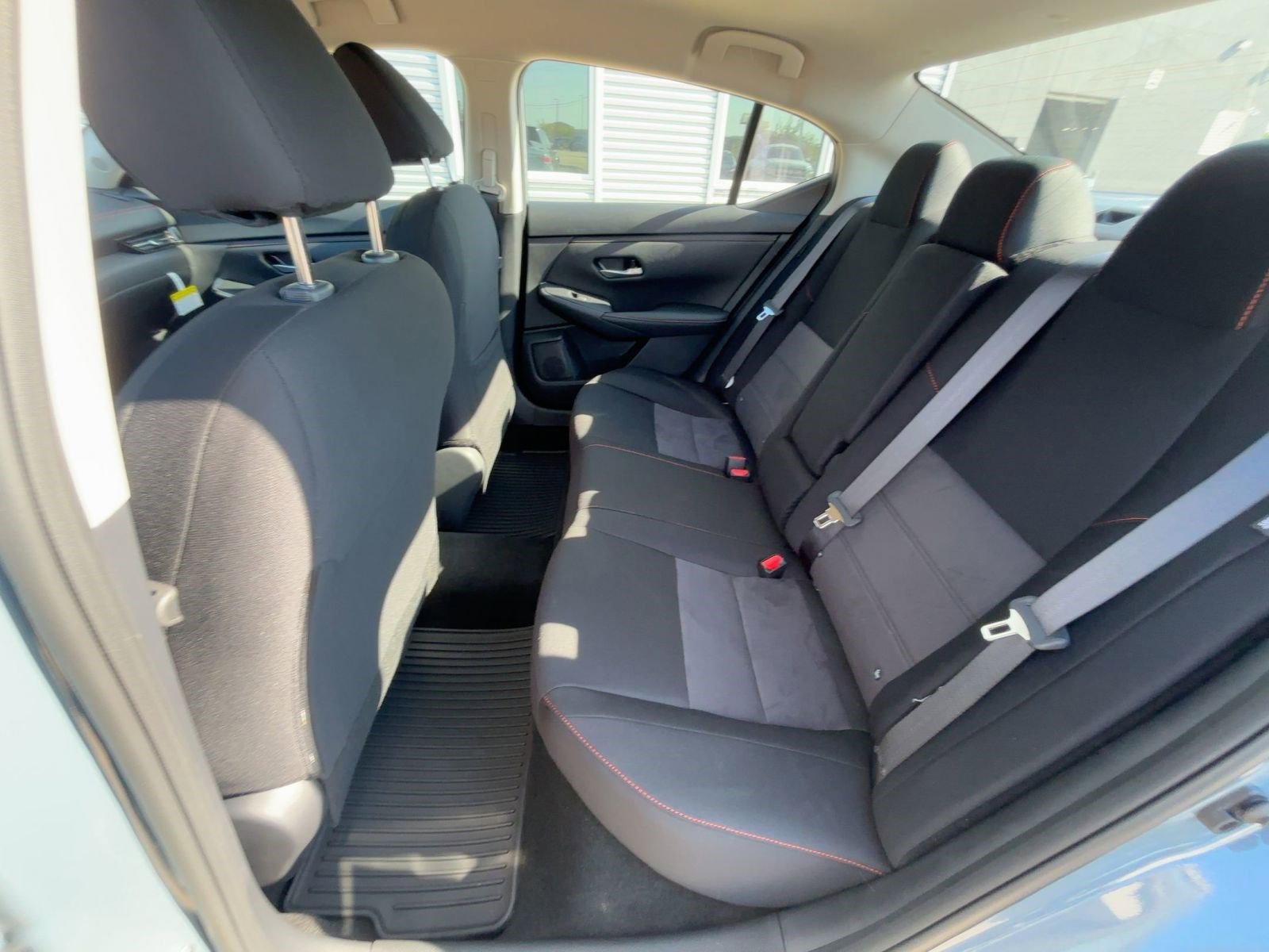 2025 Nissan Sentra SR photo 14