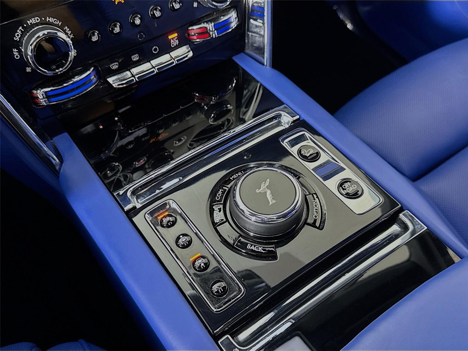 2023 Rolls Royce Cullinan RR31 photo 19