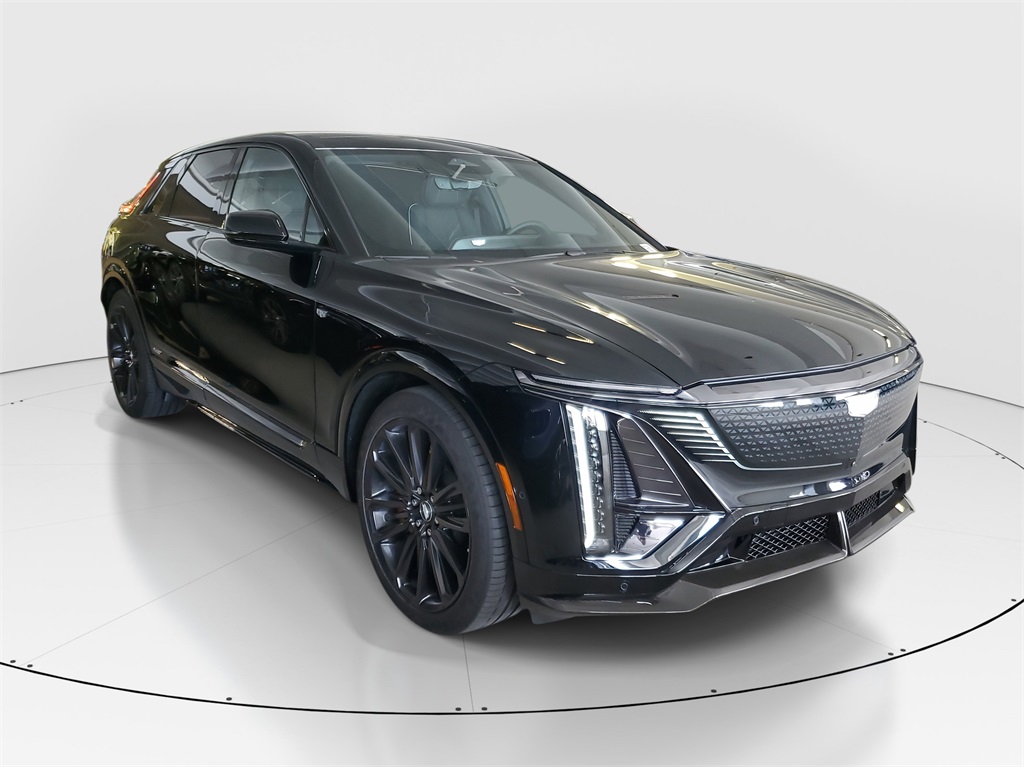 2026 Cadillac Lyriq Sport photo 2