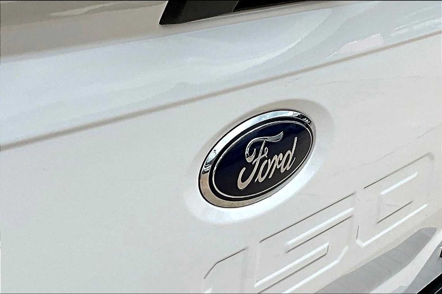 2023 Ford F-150 XLT photo 29