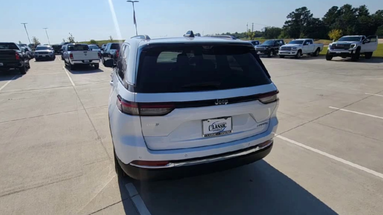 2023 Jeep Grand Cherokee Limited photo 32