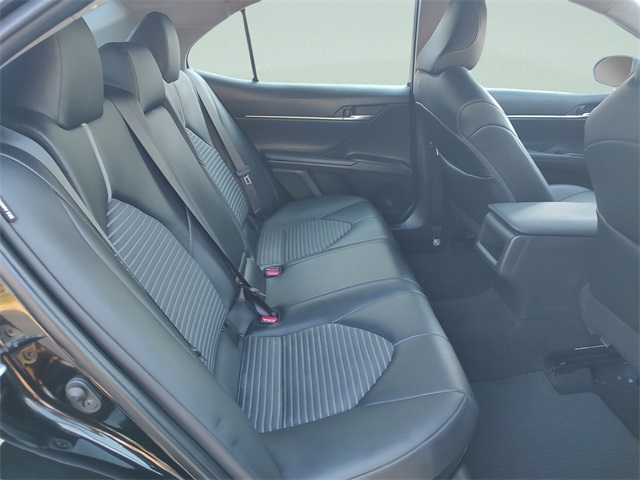2023 Toyota Camry Hybrid SE photo 7