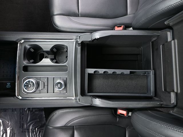 2023 Ford Expedition XLT photo 26