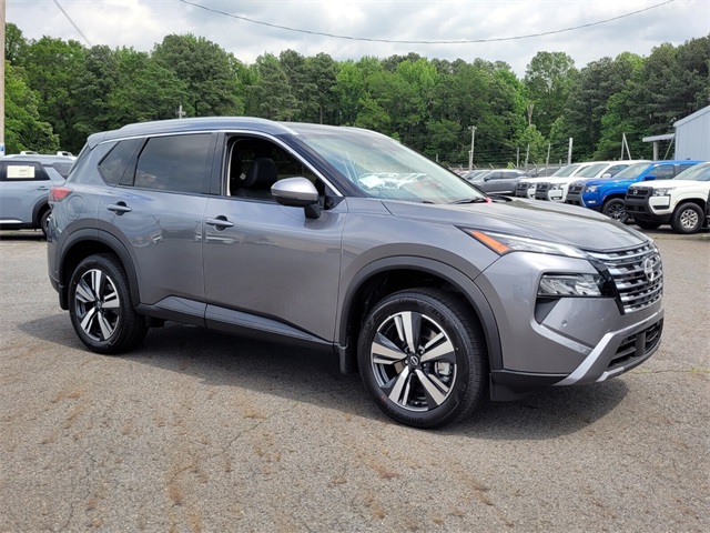 2025 Nissan Rogue SL photo 2
