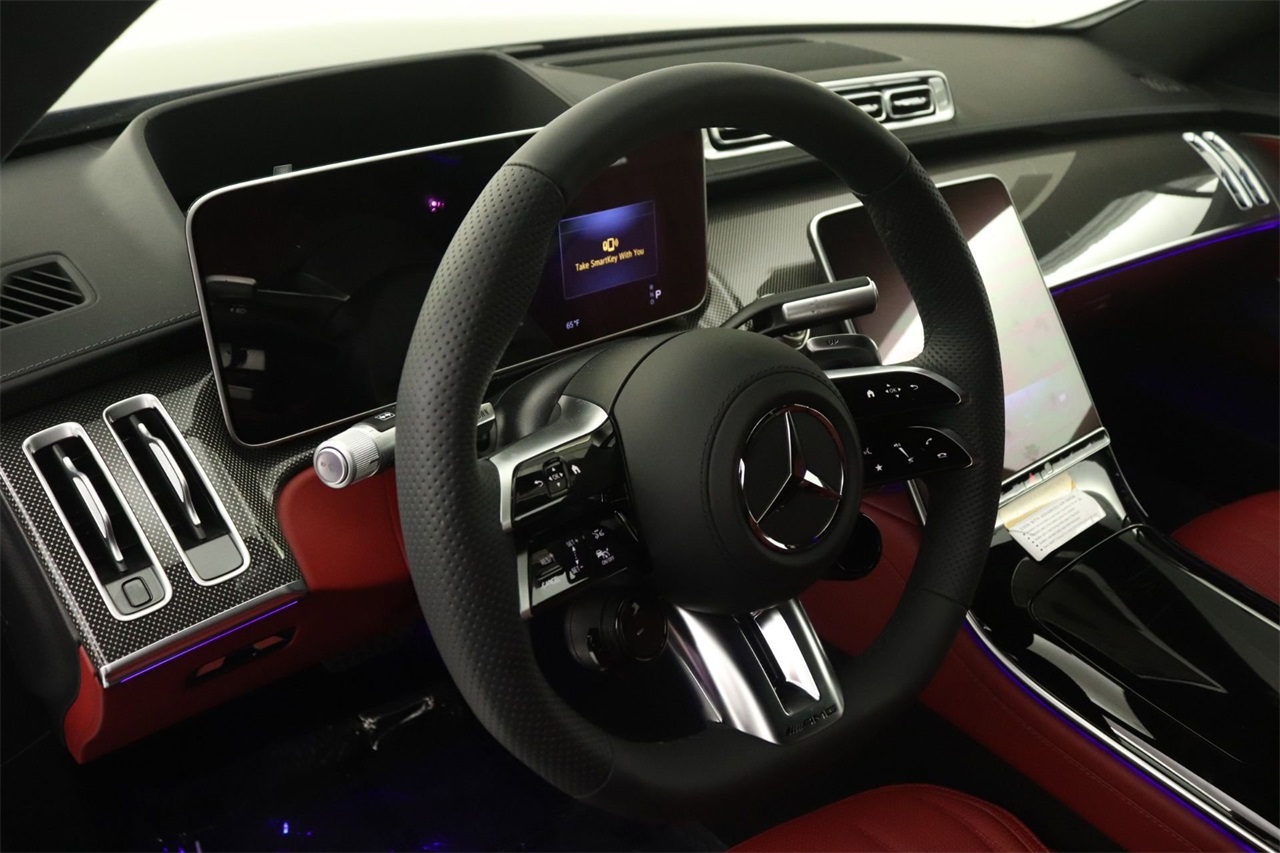 2025 Mercedes Benz S 63 e AMG photo 4