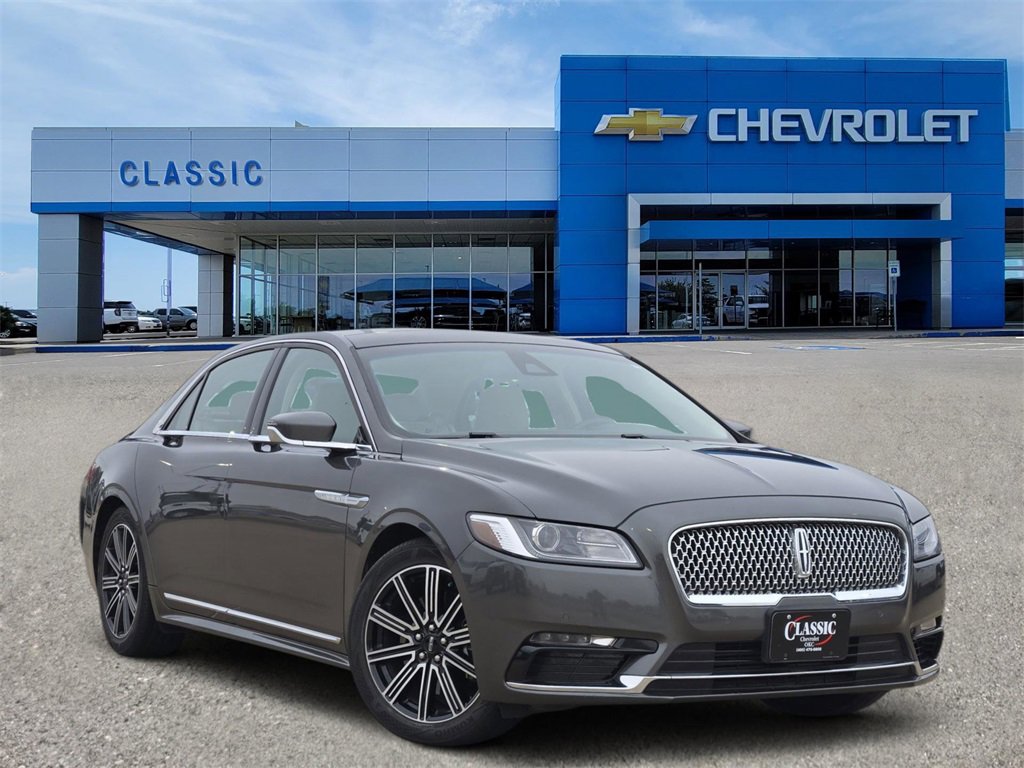 2018 Lincoln Continental Reserve's photo