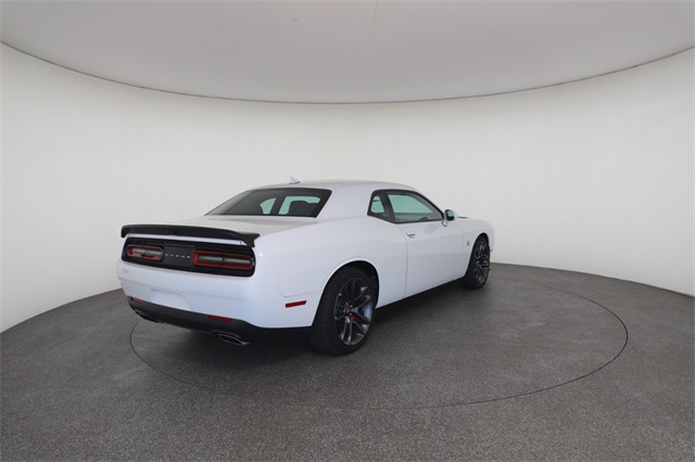 2022 Dodge Challenger R/T Scat Pack photo 18