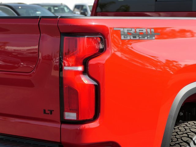 2026 Chevrolet Silverado LT photo 4