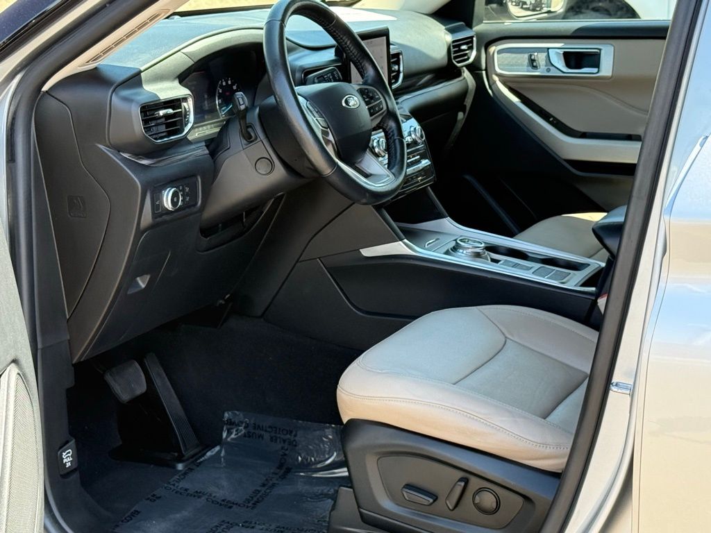 2022 Ford Explorer Limited photo 3
