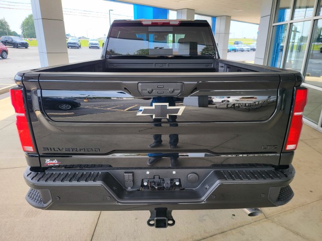 2025 Chevrolet Silverado 2500HD LTZ photo 12