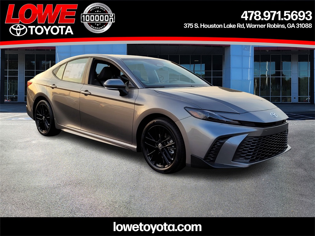 2026 Toyota Camry SE's photo