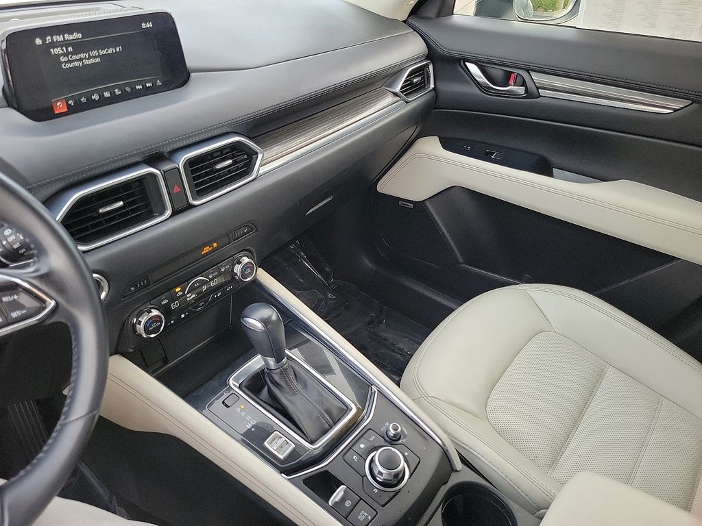 2017 Mazda CX-5 Grand Touring Select photo 13