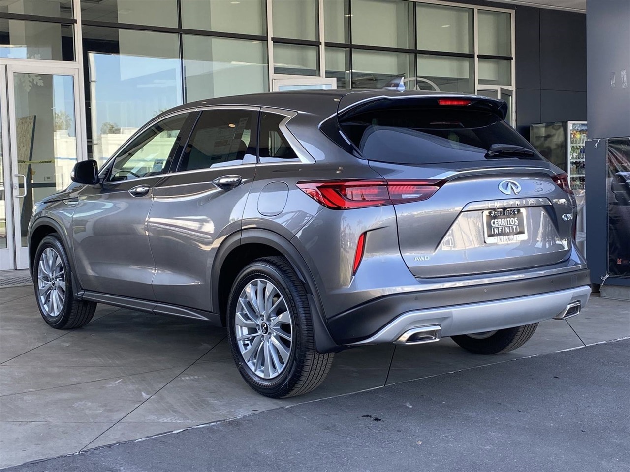 2025 Infiniti QX50 PURE photo 4