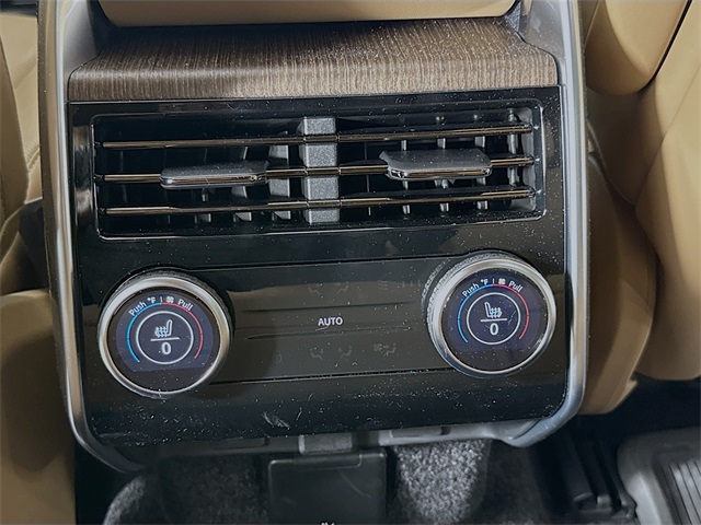 2025 Land Rover Range Rover SE photo 22