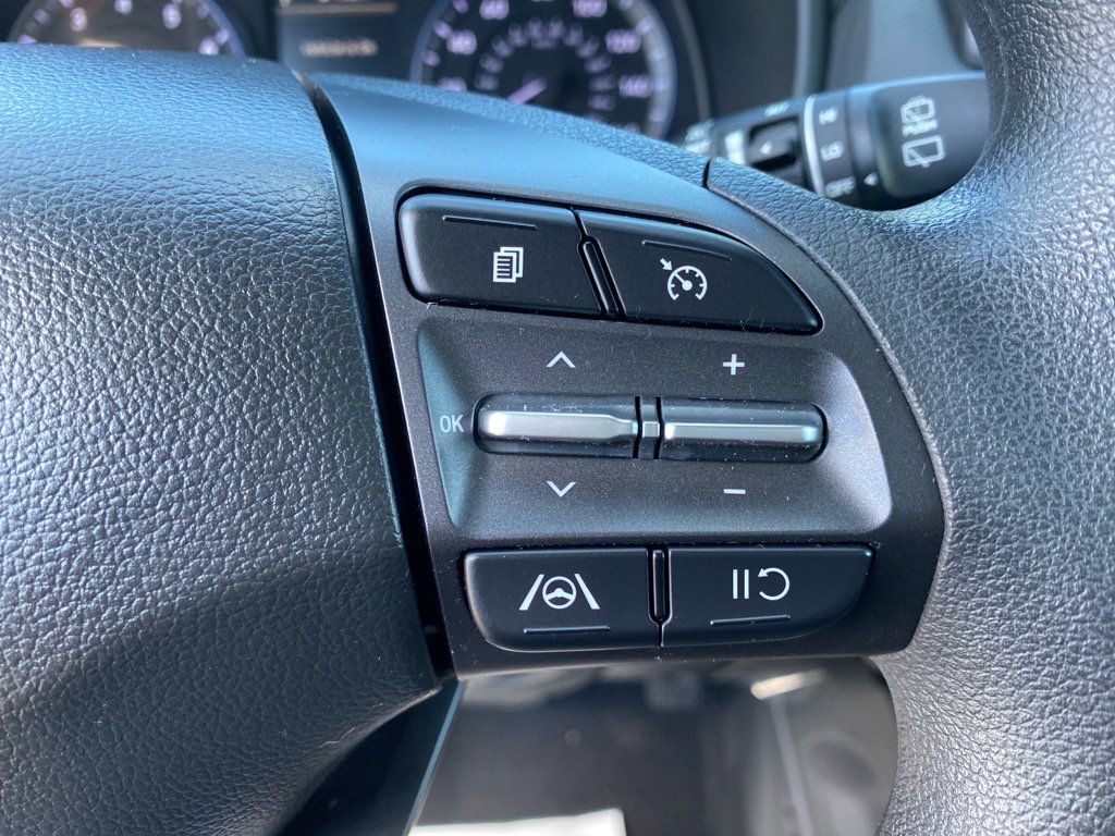 2022 Hyundai Kona SEL photo 16