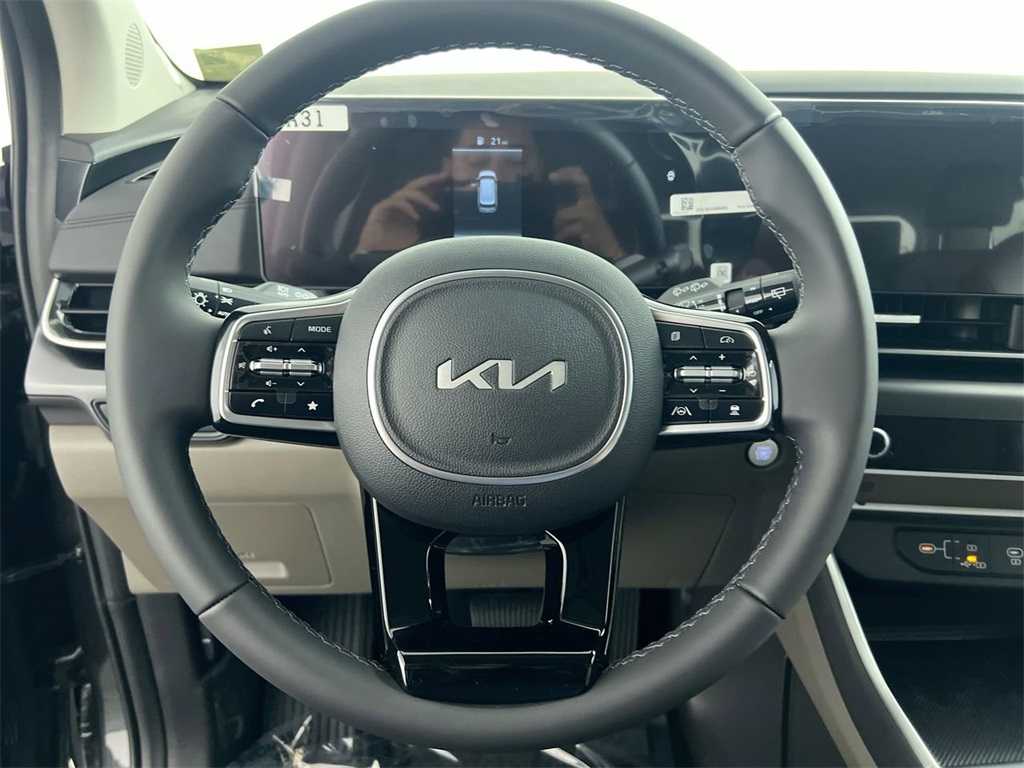 2026 Kia Carnival LX photo 15