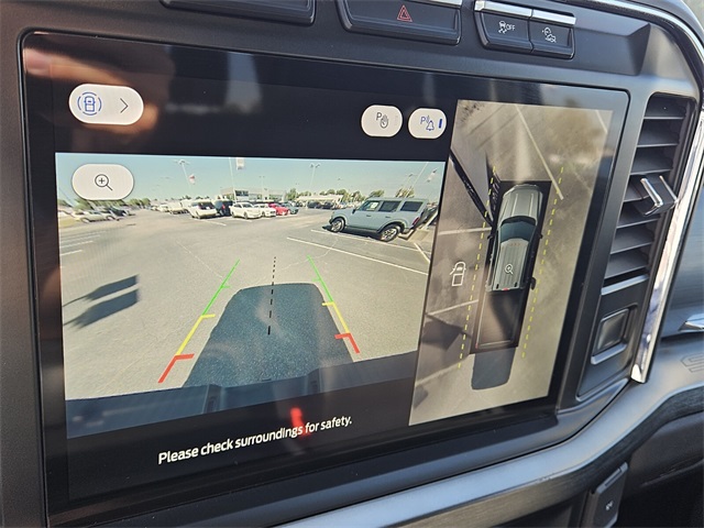 2023 Ford F-250 Lariat photo 19