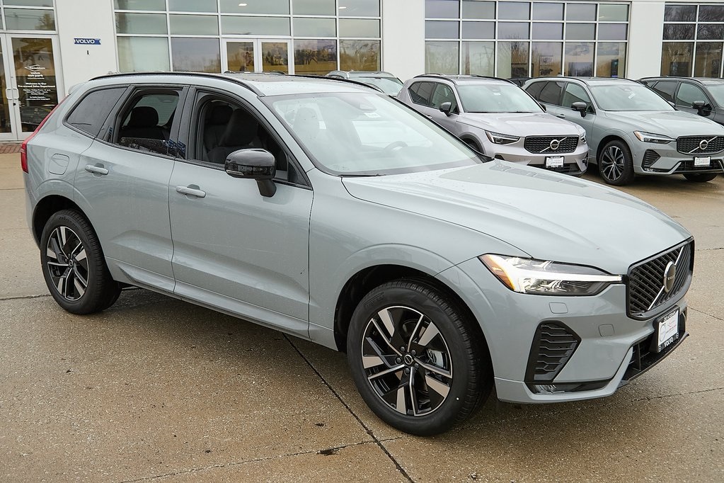 2026 VOLVO XC60 - Image 3